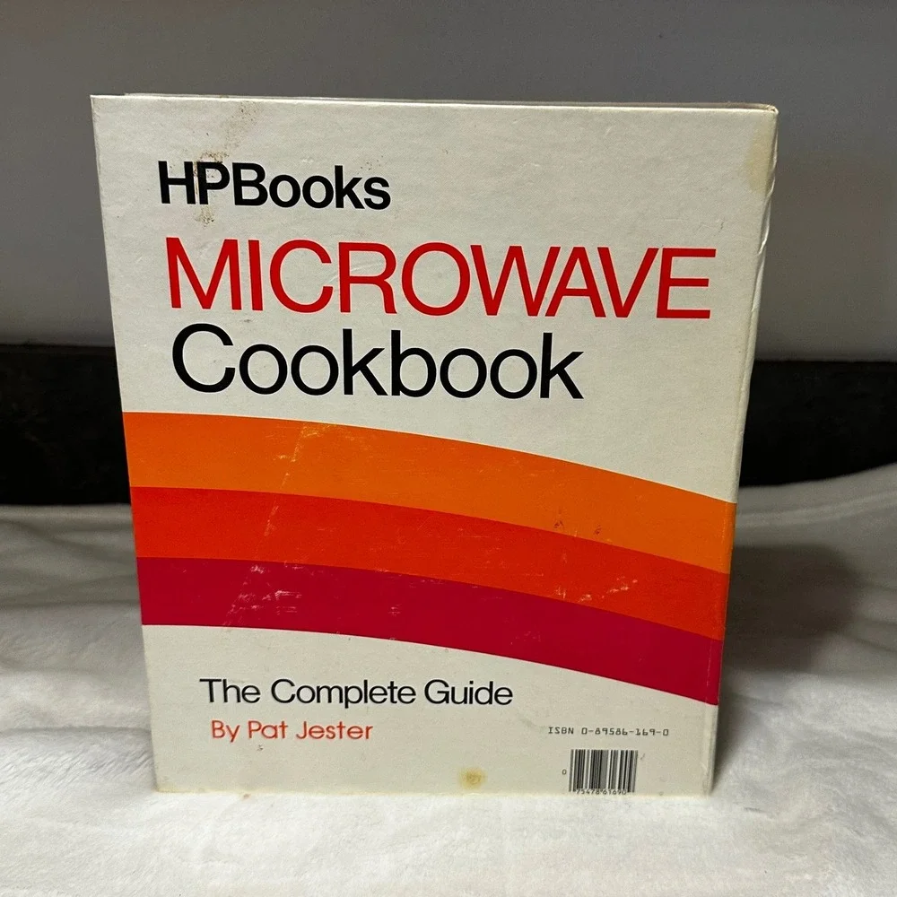 HPBooks‎ Microwave Cookbook Pat Jester White Good Vintage Ring Bound Binder